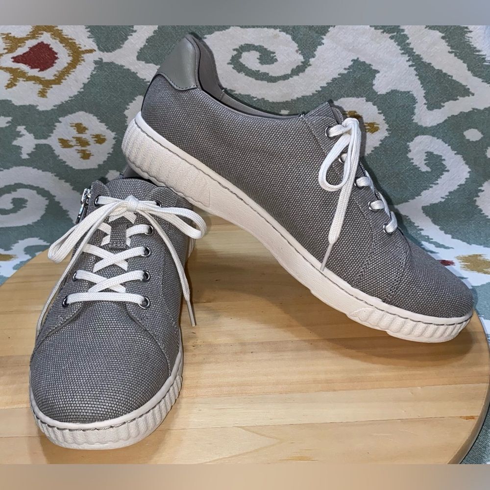 Clarks Caroline Echo Grey Size 10 Laces and side zip closure